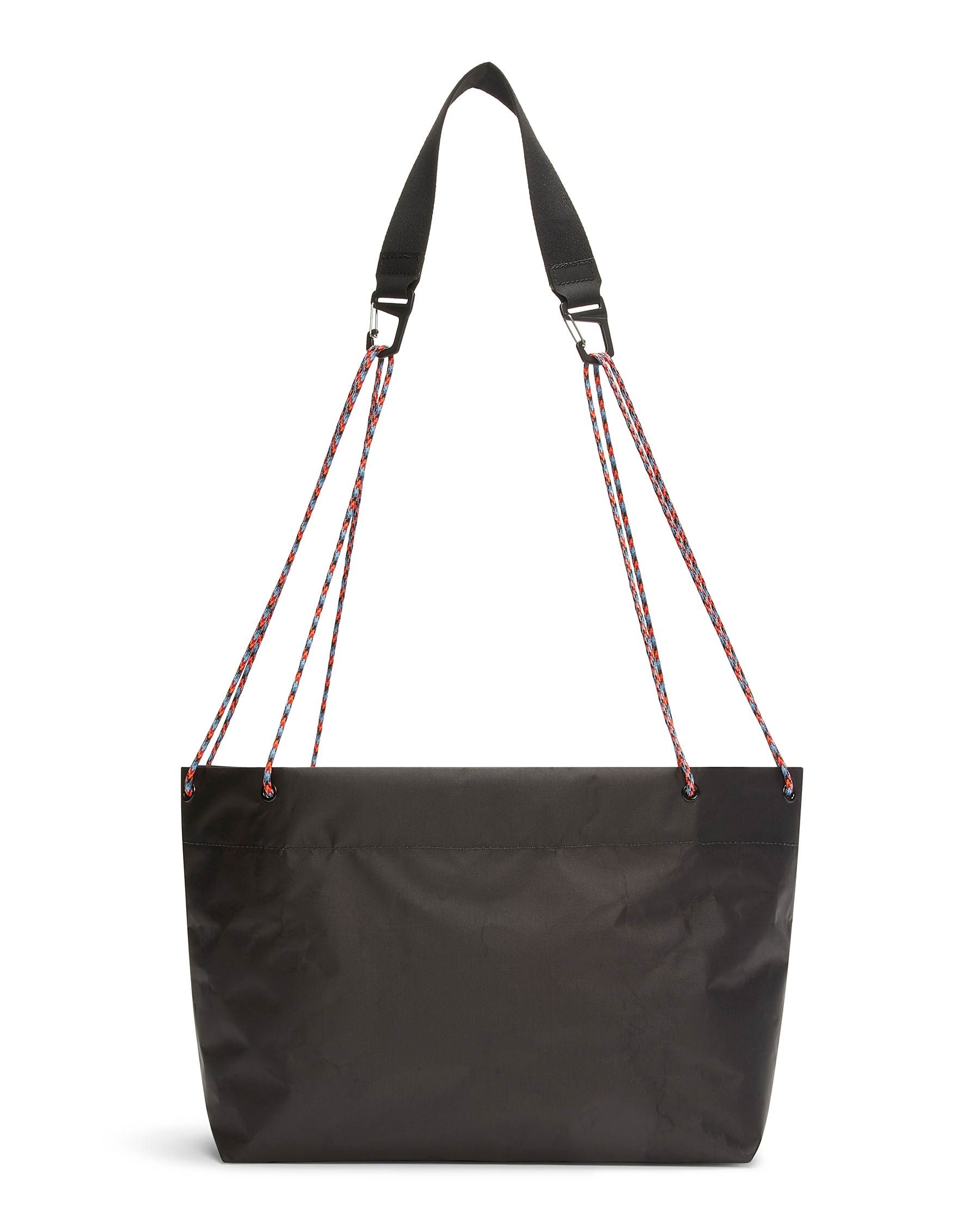 d5370f8787dae36bb2d9c252dbe479b23d318f59-1800x2250